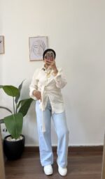 Wrapped blouse - Image 4